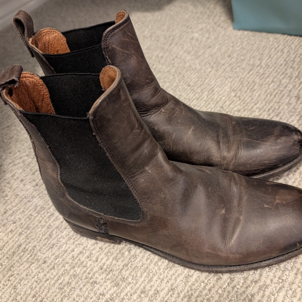Frye Chocolate Brown Leather Chelsea Boots Sz 9